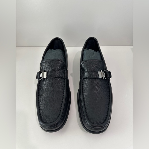 Salvatore Ferragamo Black Pebbled Leather Loafer with Gancini Buckle Size 8.5 main image 6
